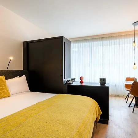 Aparthotel Premier