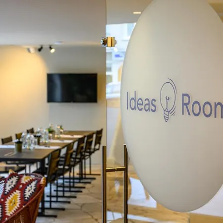 Aparthotel Premier 4*